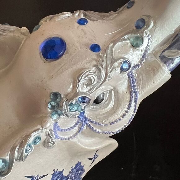 The Hamilton collection sparkling blue willow elephant figurine - Picture 6 of 12